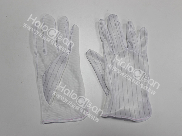 Antistatic plastic gloves